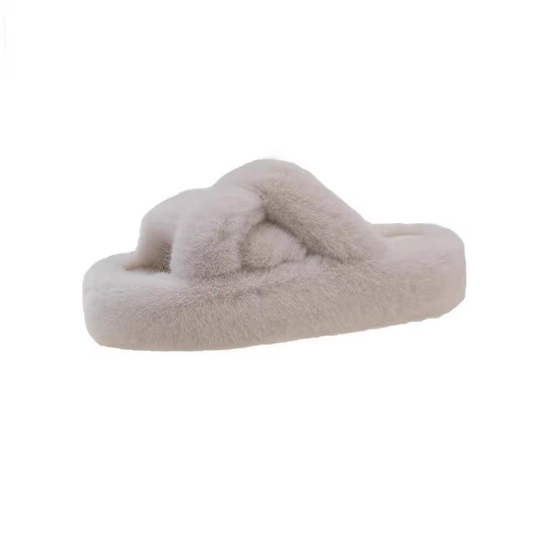 Thick bottom Internet celebrity fluffy slippers women wear 2025 autumn new super hot explosion comfortable fluffy foreign gas cotton drag
