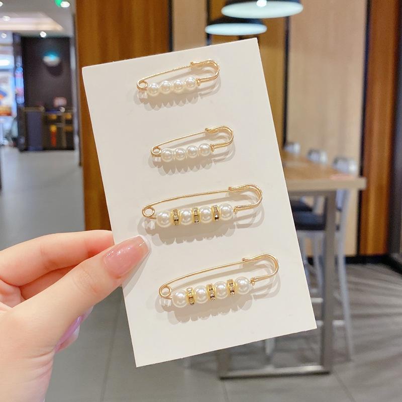 Women's Invisible Pearl Brooch: Anti-Exposure Collar Pin for Shirts and Corsages.