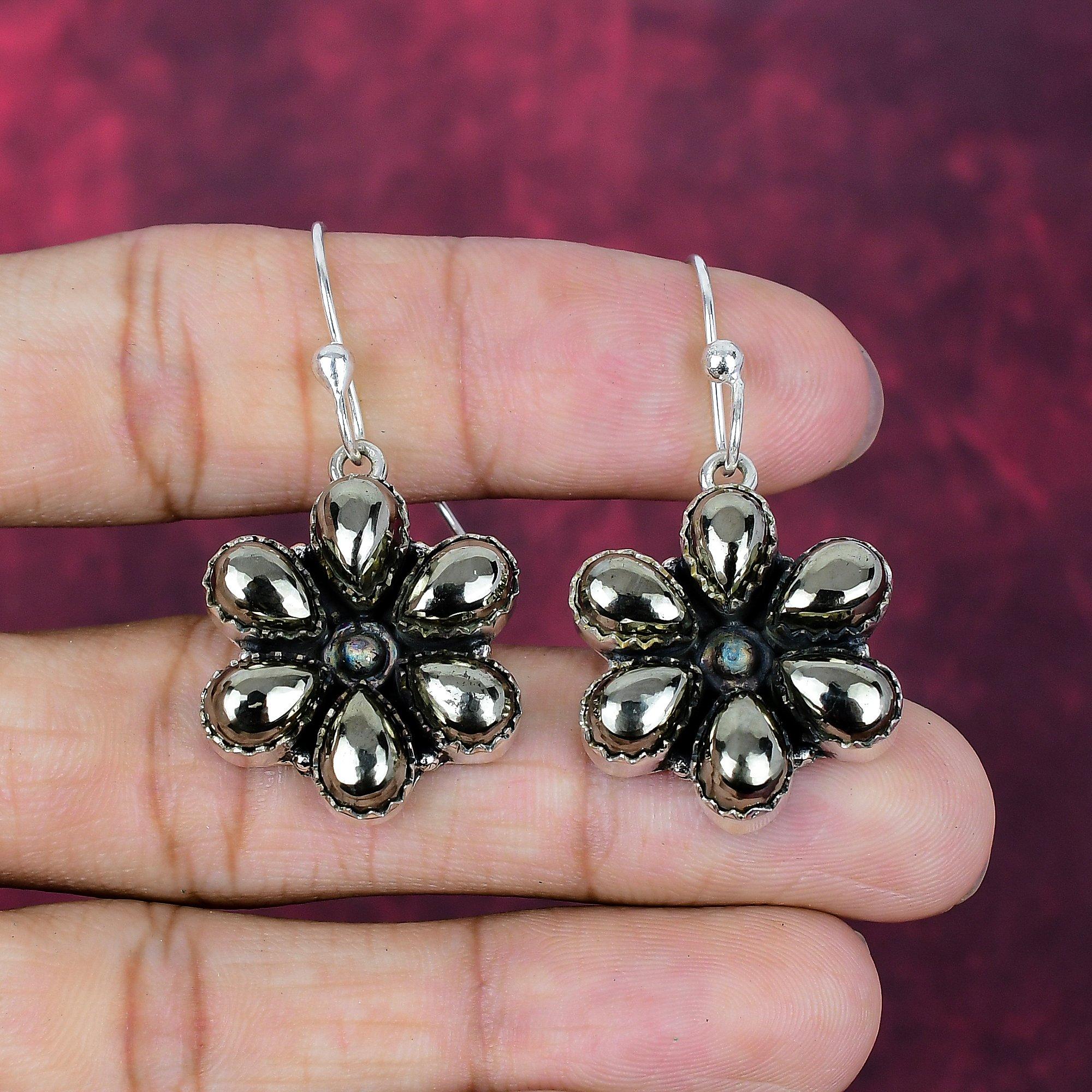 

Золотой пирит Ручная работа Драгоценные камни Ювелирные изделия, 925 Проба Стерлинговое серебро Серьги Красивые украшения 2.75 Inches золотистый