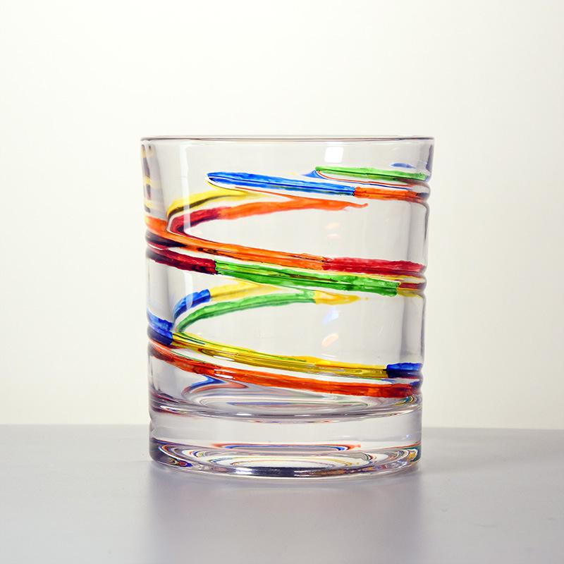 Kolorowa obracająca się szklanka do whisky Niemiecki design Kryształowa szklanka do wina Redukcja stresu Pofalowana szklanka do brandy Szklanka do whisky Szklanka do degustacji Kufel do piwa