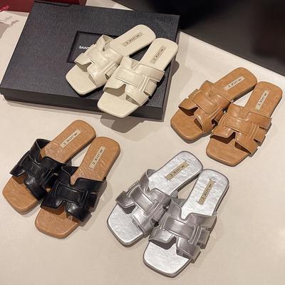2025 New Soft Leather Soft-soled Summer Flat-bottomed Slippers Women's Summer Fashion Outer Wear Summer One-word Drag Hot Wind Women's Shoes
