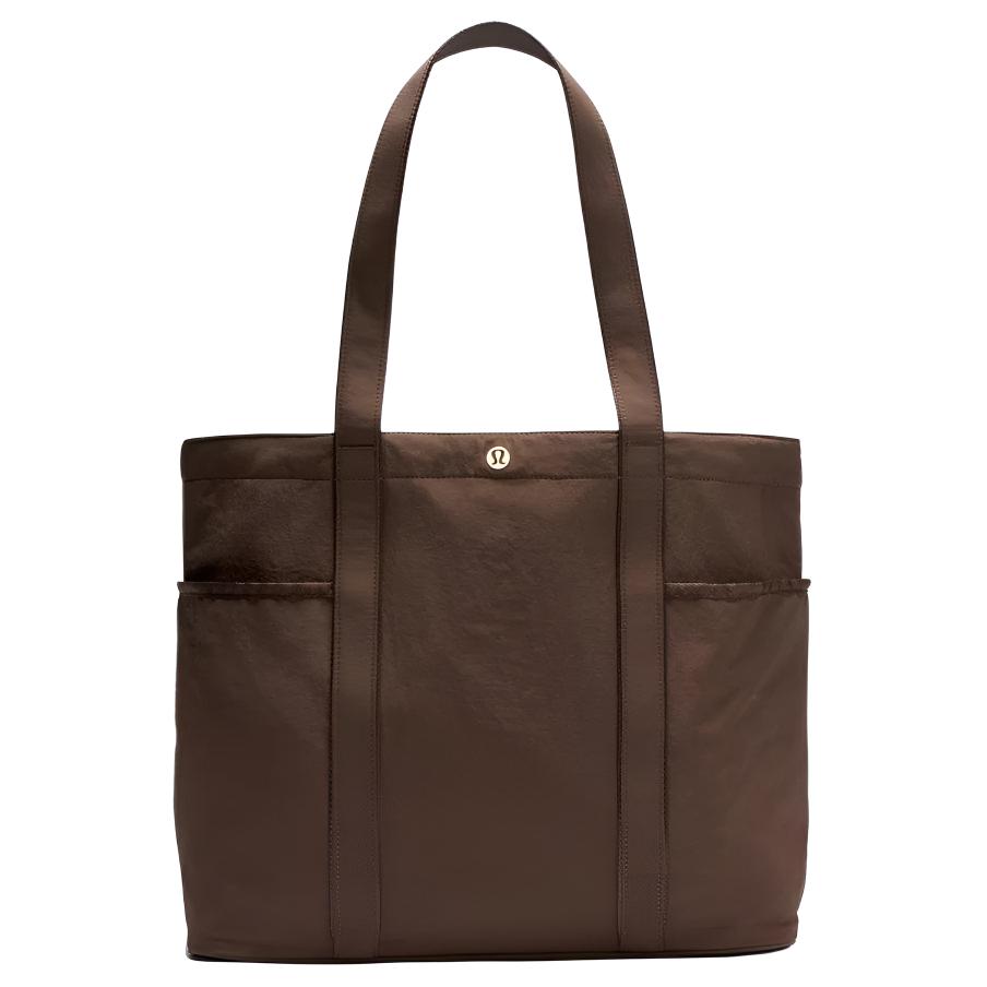

Lululemon 20L Brand Logo Waterproof Buckle Closure Nylon And Polyester Blend Tote Bag Large Unisex tote bags Brown LU9BSDS-073083 Hu Tao Brown