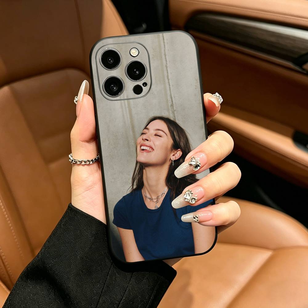 Pop singer-Gracie-A- Abrams Phone Case For iPhone 17,16,15,14,13,12,11 Pro Max,16/15/14Plus,XS Soft Black Cover