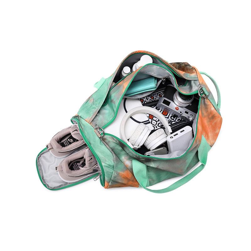 Red Green Color Contrast Large Capacity Dry Wet Separation Exercise Yoga Bag For Short Distance Travel Waterproof Luggage Travel Bag