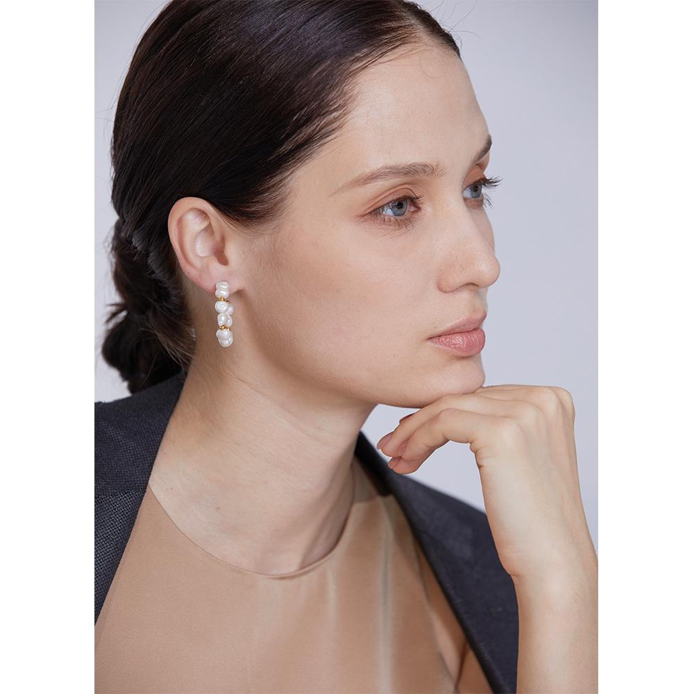 Yhpup Elegant Irregular Natural Pearls Beads Stainless Steel Fashion Hoop Earrings Charm 18k Gold Plated Fashion Jewelry Women