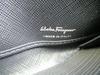 Authentische Salvatore Ferragamo Gancini Schwarzes Leder Silber H/W Rundreißverschluss Geldbörse #a683 Geöffnete Schachtel