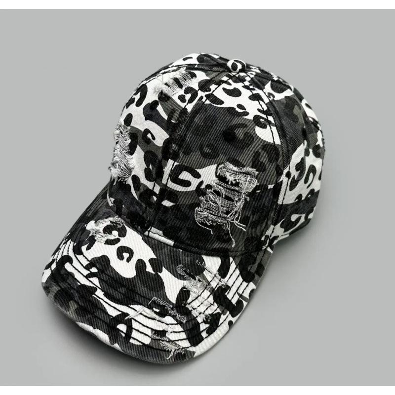 Fashion Hat American old hole wasteland wind camouflage baseball cap men and women personality street hip hop washed cotton cap