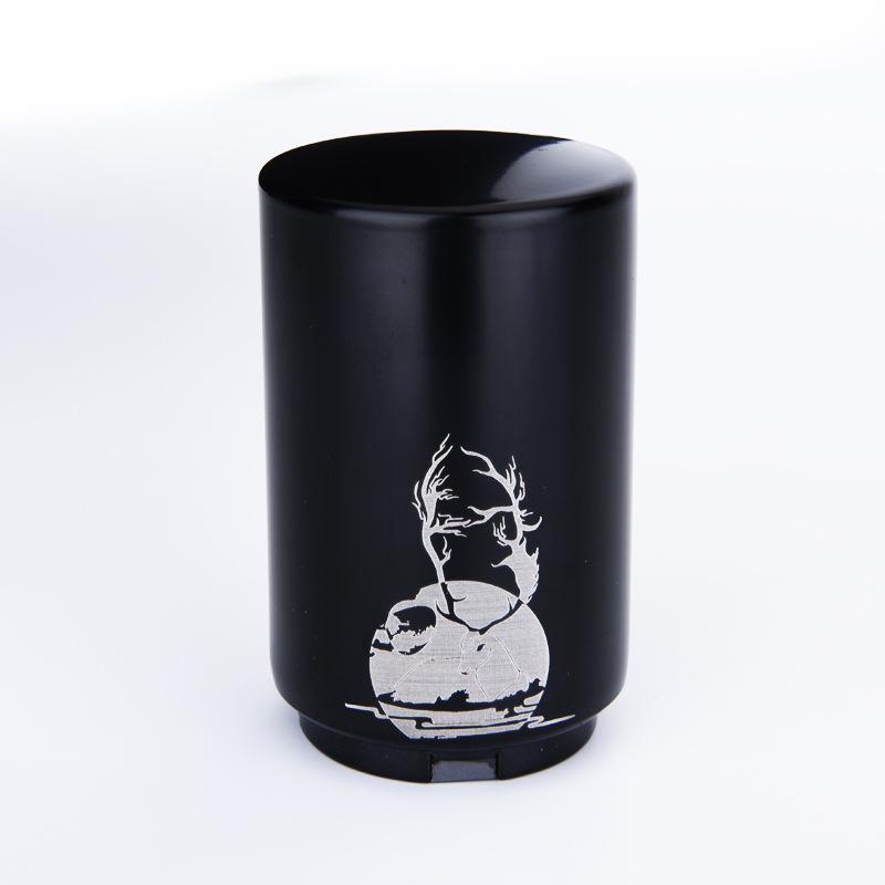 Multifunktionaler Bierflaschenöffner aus Edelstahl mit Druckmechanismus