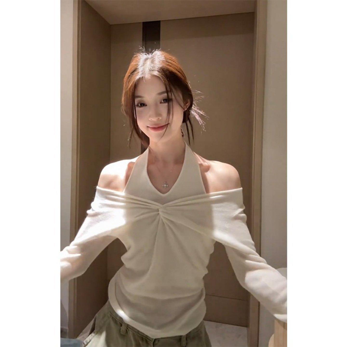 

Korean Off-Shoulder Knit Top & High-Waisted Wide-Leg Pants Set L (recommended 53-58kg)