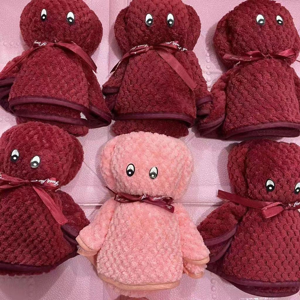 Little Bear Wedding Towel - Double Happiness Gift for First Birthday or Full Month Celebration.