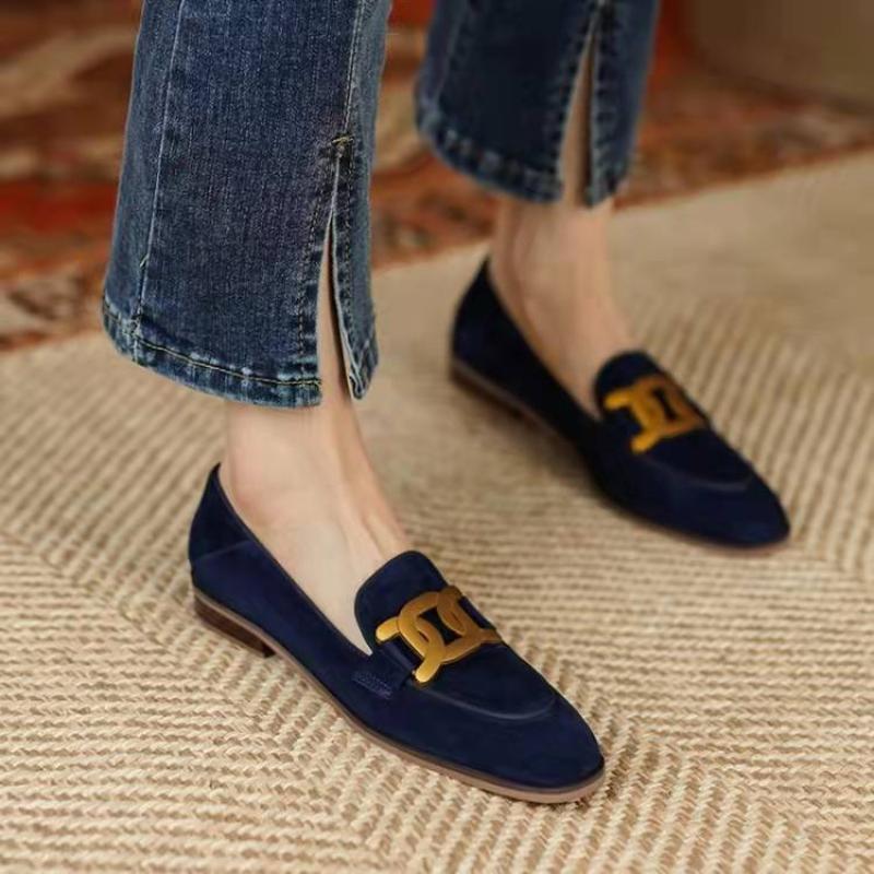 Vintage Slip on Loafers 2025 New Spring Autumn Women Metal Decoration Round Toe Flat Shoes Comfortable Ladies Shoes Female Shoes