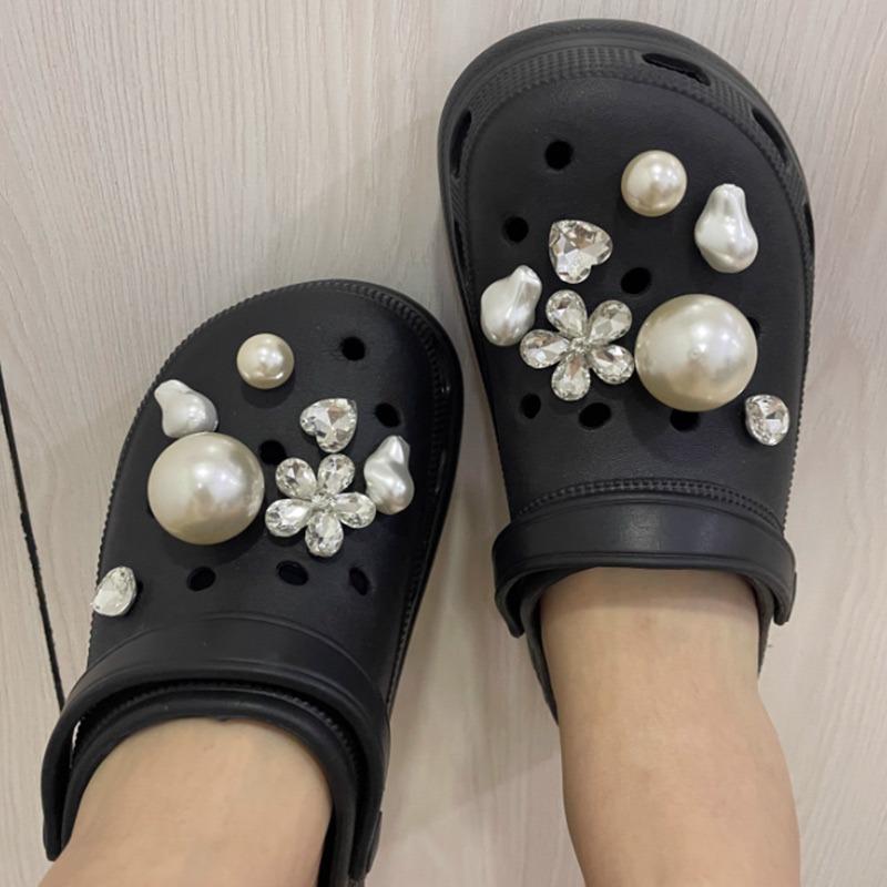 14PCS Luxury Shoe Charms Set Accessories Hole Shoe Buckle Sparkling Diamond Large Pearl DIY 3D Shoes Decorations Woman Girl Gift