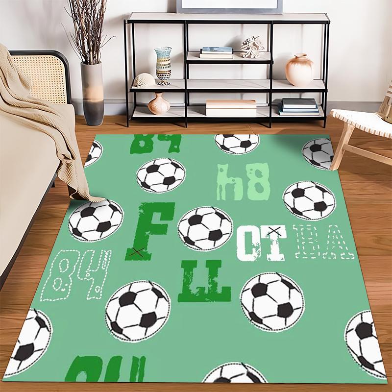 Grüner Fußballmuster-Teppich mit Fußball-Design und sportlichen Buchstaben, geeignet als rutschfeste Unterlage für Wohnzimmer, Schlafzimmer, Sofas
