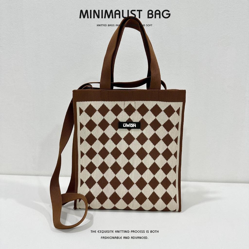 Schwarze & Weiße Diamantstrick-Schultertasche - Koreanischer Stil, Große Kapazität, Alleskönner, Vielseitige quadratische Umhängetasche