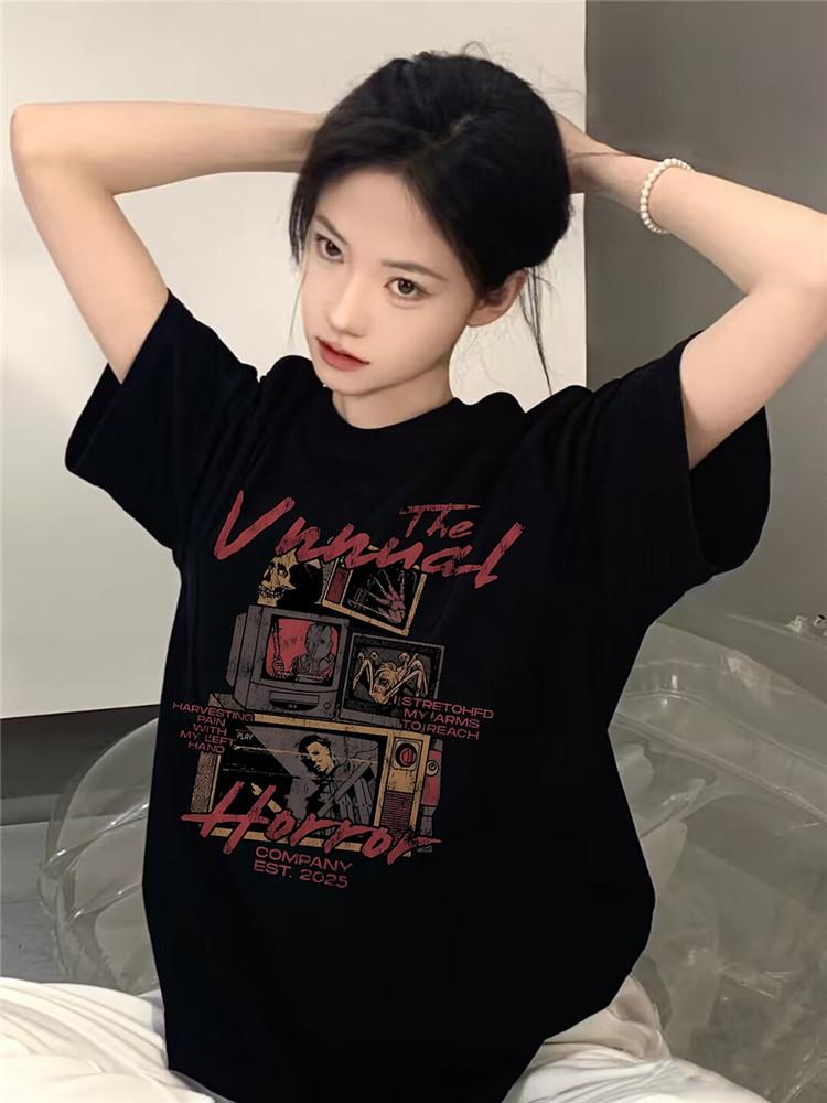 Women's Black Plus Size Short Sleeve T-shirt - Loose Summer Style, Half Sleeve, Trendy American High Street Fashion.