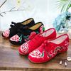 Embroidered cloth shoes, spring and autumn beef tendon soles, low-heeled flat-soled women's shoes, mother shoes