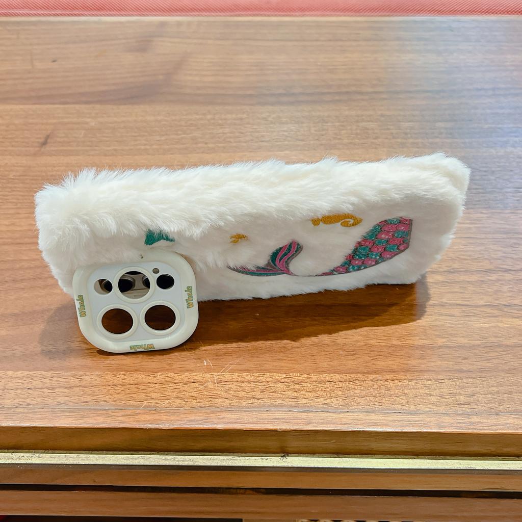 Autumn and Winter Plush Whale Mobile Phone Case Is Suitable for Apple 16PROMAX Trend 14 Fine Hole 15 Lens Holder 11