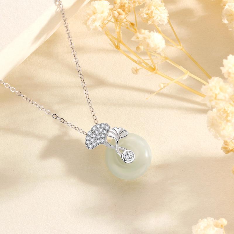Apricot Leaf Safety Buckle Necklace Women's New Chinese Retro Premium Niche Design Pendant