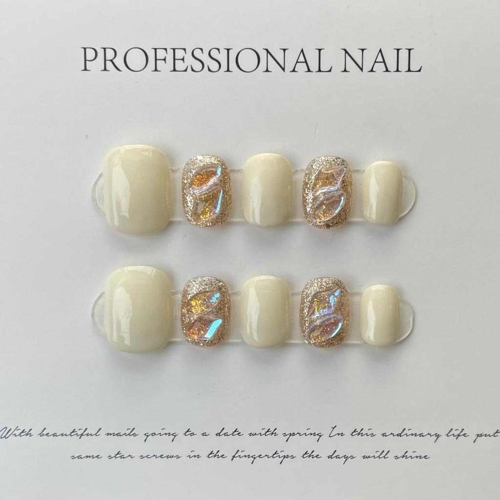 HANDMADE Square Round Artificial Nail Art Champagne Nude Cat'S Eye Pure Color Short Colorful Gentle Cream Rainbow Fake Nails Reusable