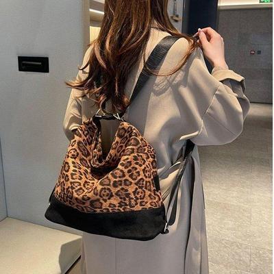 Schoolbag Leopard Print Backpack Women's Large Capacity Shoulder Commuter Bag Niche Versatile Casual Messenger Student Travel Tote Bag