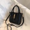 New Fashion Women's Handbag Premium Texture Messenger Bag