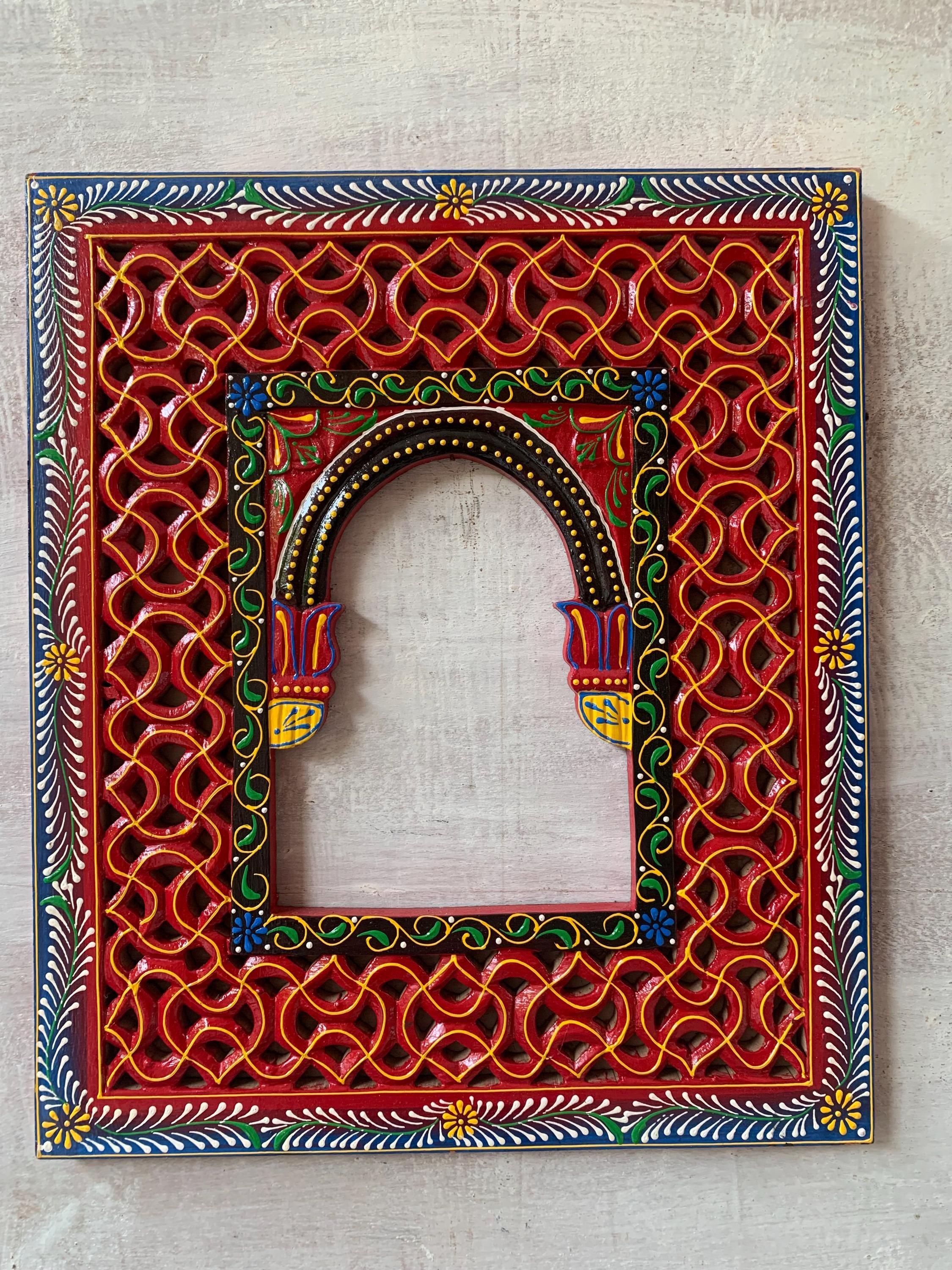 Hand-Painted Wooden Jharokha Frame: Indian Wall Hanging Decor разноцветный