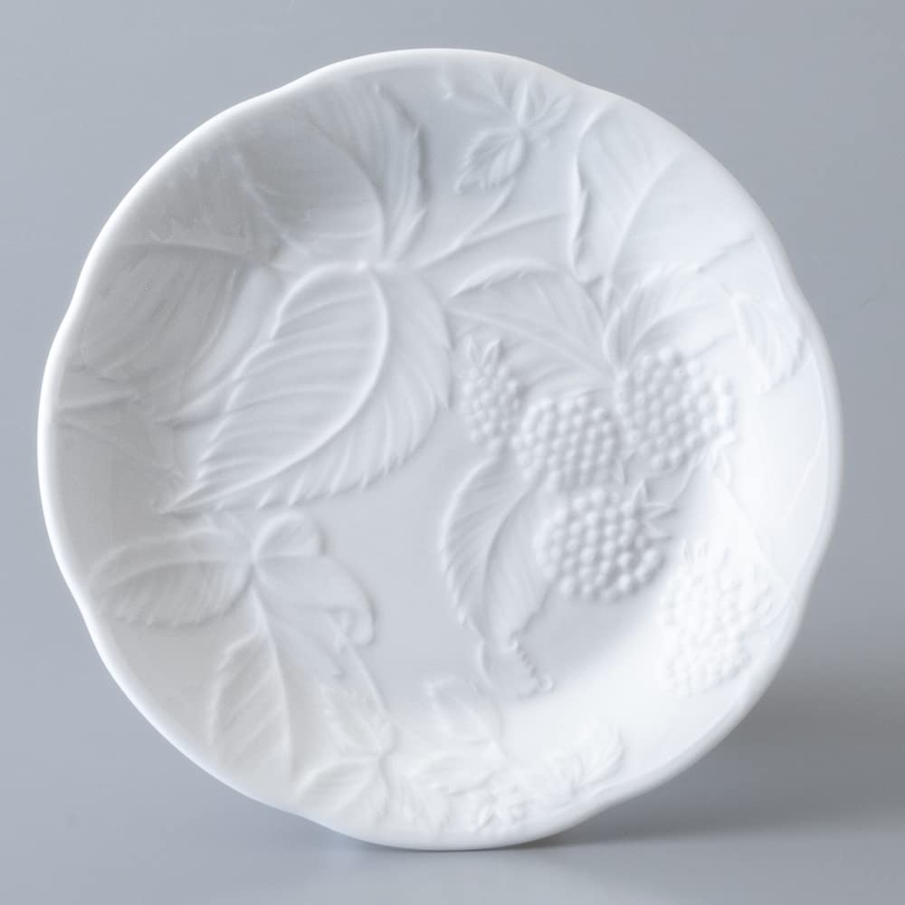 NARUMI Plate Set, 17cm, White, 5 Designs, Cute Relief Design, Microwave and Dishwasher Safe, Made in Japan, Gift Box Included, 1023-23366