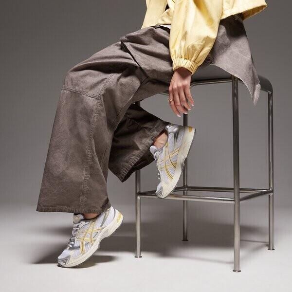 Кроссовки Asics GEL-1130 Women (1202A164) белый/блекло-желтый