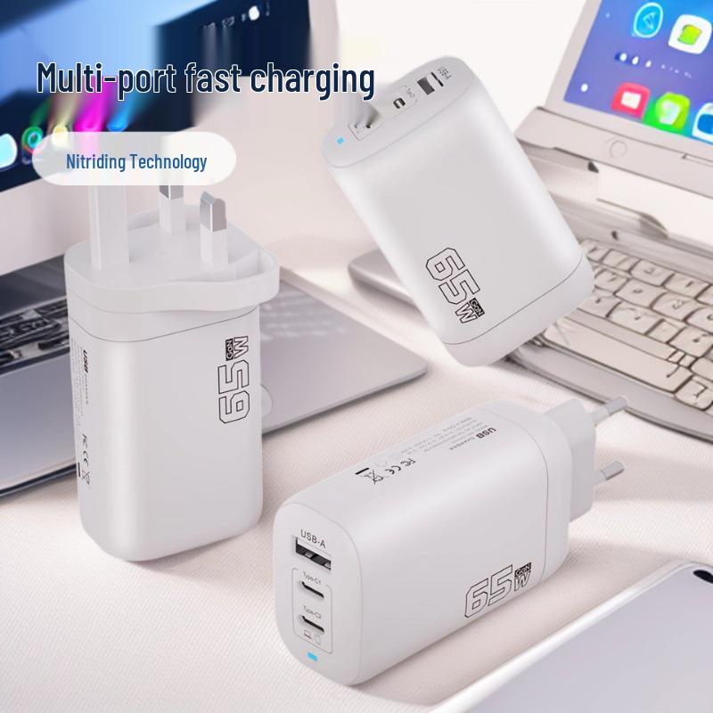High-Power Multi-Port USB Fast Charger with EU, US, UK Plugs