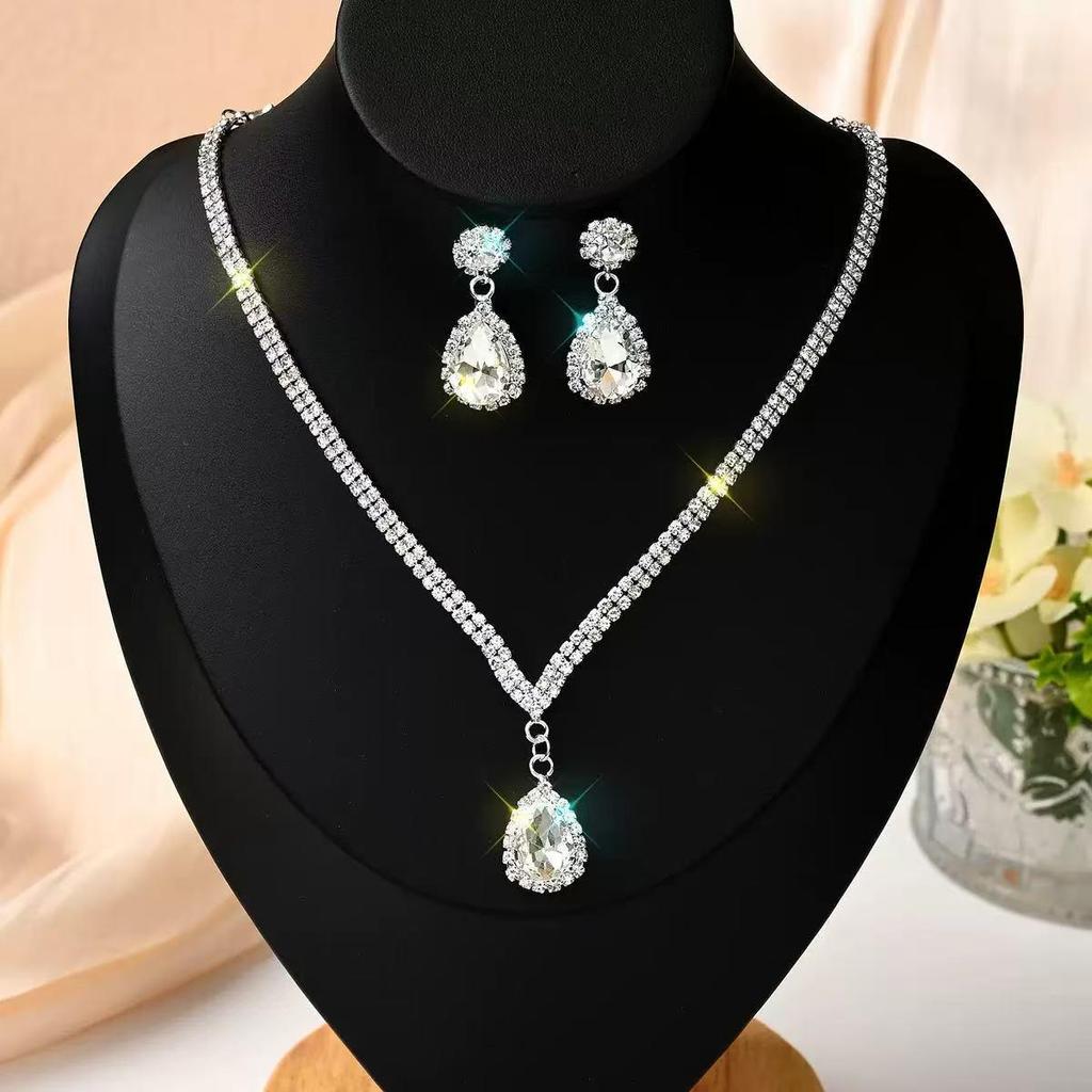Elegant Cross-continental Bridal Rhinestone Necklace & Earring Set