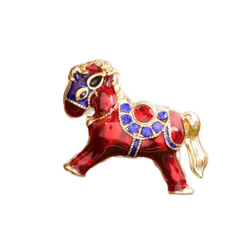 

1Pc Red Fashion Blue Diamond Exquisite Zinc Alloy Gift Clothing Decoration Horse Brooch красный