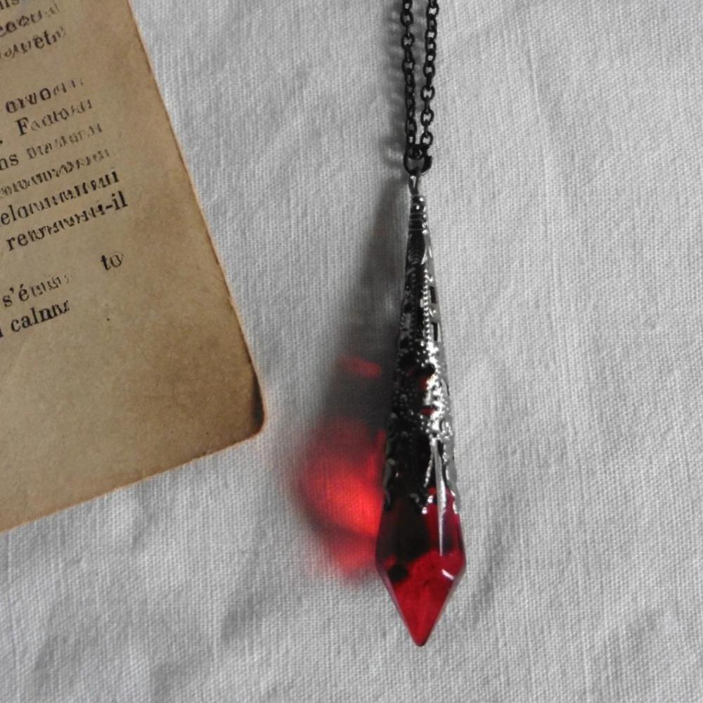 Personality Gothic Deep Red Black Geometric Cone Glass Crystal Pendant Necklace for Women Hallowmas Party Jewelry Accessory Gift