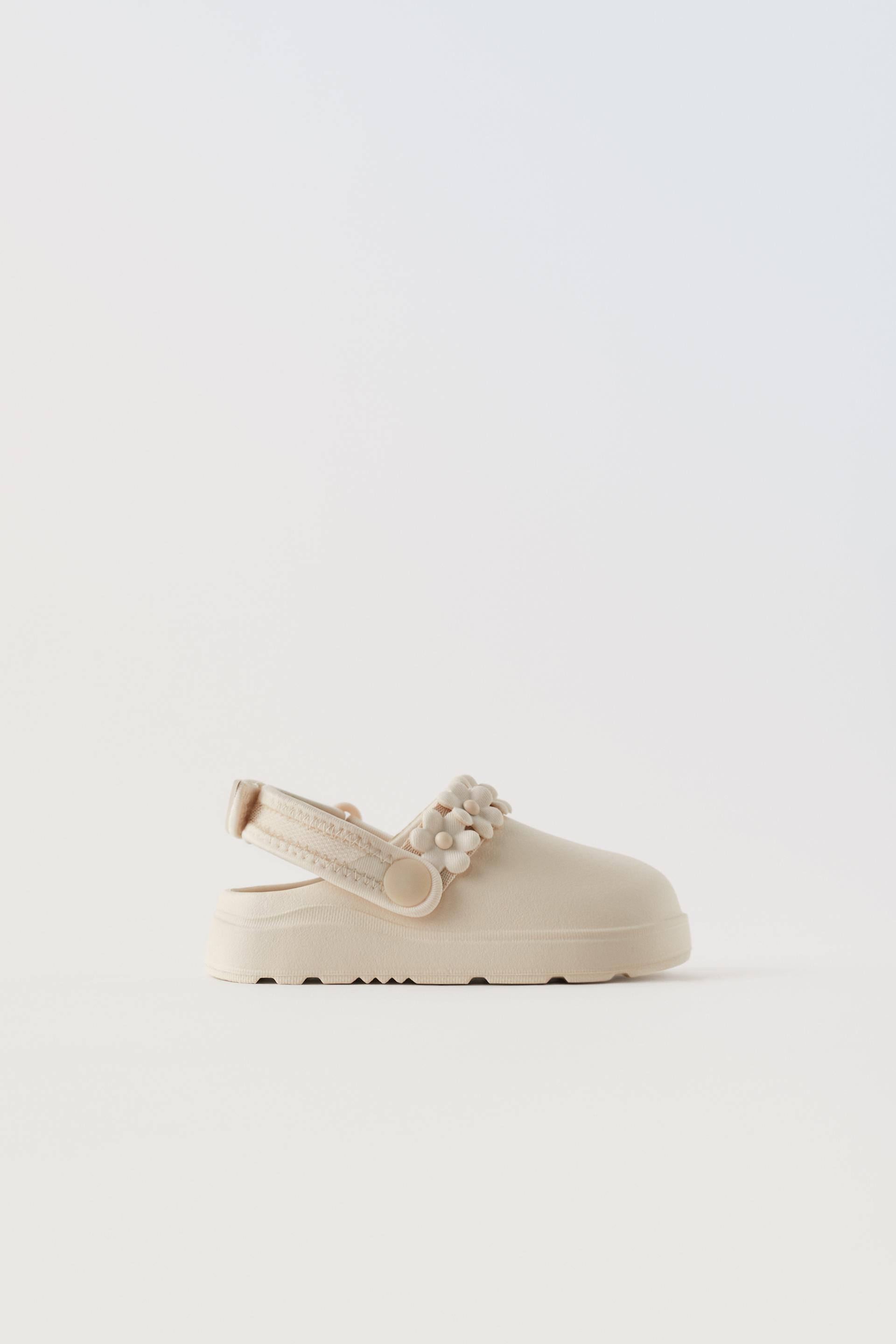 

РЕЗИНОВЫЕ САБО С ЦВЕТОЧНЫМ ЦВЕТОМ