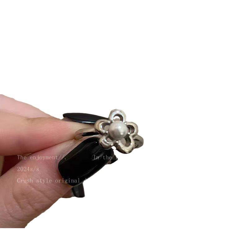 Svart Pärla Retro Blomma Öppen Ring - Lyxig High-End Design för Kvinnor