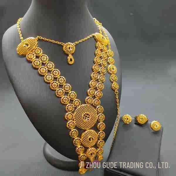 

Комплект африканских украшений Dubai Bride с позолотой 24 карата: Ожерелье, браслет, серьги и кольцо