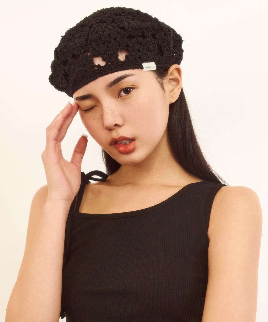NAKED SURF CLUB Flower Crochet Beret (Black)