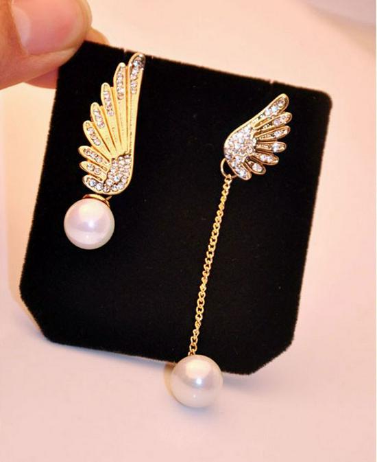 Korean-Style Rhinestone Pearl Wing Stud Earrings
