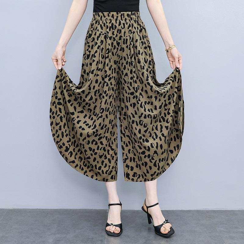 Women's Floral Cotton Silk Wide-Leg Skirt Pants - Summer Casual Elastic Waist, Plus Size, Lightweight Seven-Point Length.
