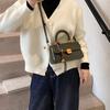 Vintage Mode Top-Griff-Taschen Für Damen Klappenform Schulter Crossbody-Tasche Mit Anhänger 2026 Winter Neu Luxus Designer Handtasche