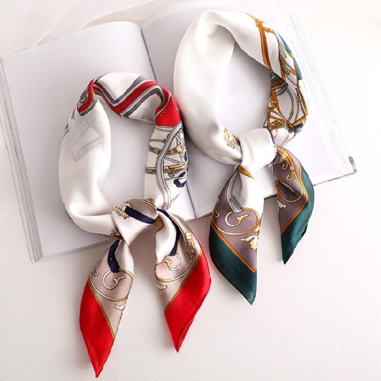 Small Square Scarf with Beautiful Print for Modern Women Soft Breathable Silk Like Bandana Scarves Party Neckerchief
