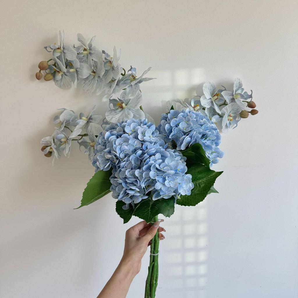 Grădina lui Monet Flori Artificiale Mov: Aranjament Decorativ pentru Fotografii și Vitrine.