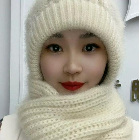 Squirrel Wool Hand-Woven Warm Hat & Scarf for Autumn/Winter: Stylish, All-Match, Cold & Windproof