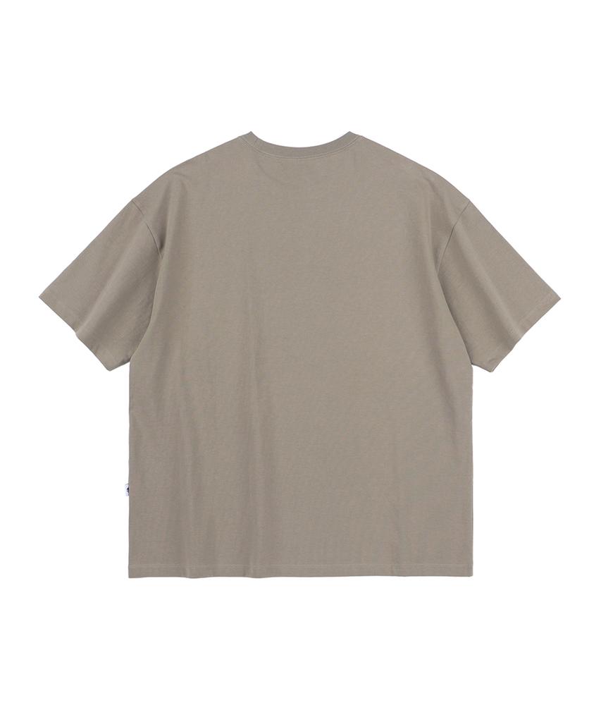 Yunibeoseugameonteu Ug Vintage Athletic T-Shirt_Beige