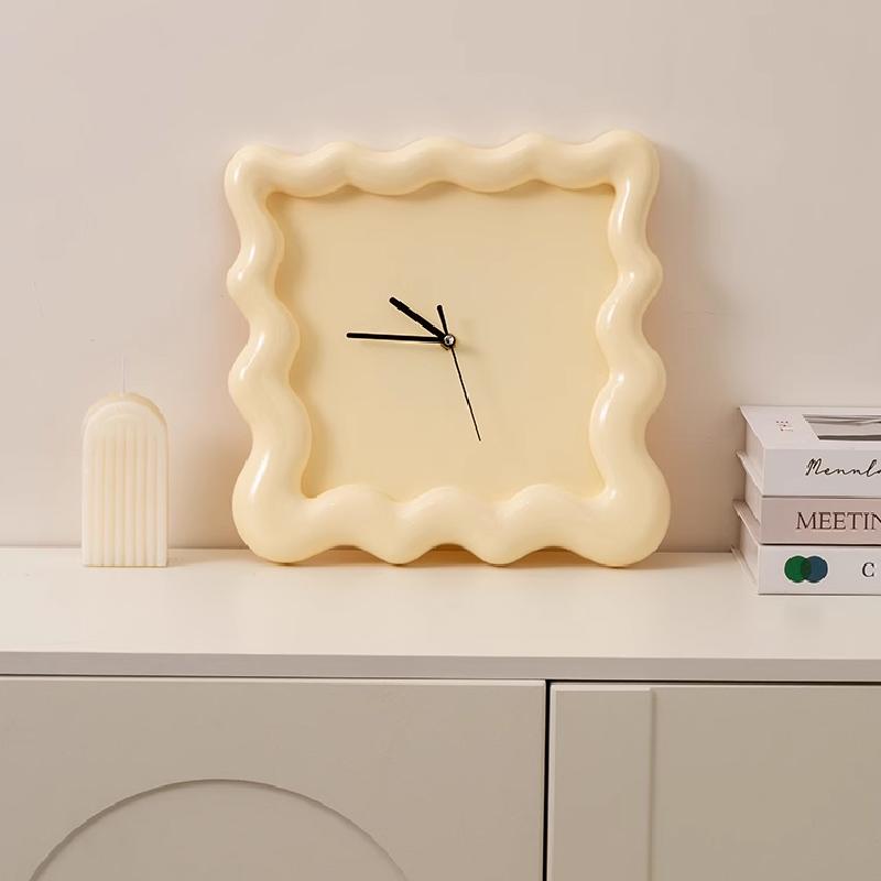 Square Irregular Wall Clock Plastic Cartoon Ornaments Hanging Picture Restaurant Decoration Wall Clock Home Decoration Modern