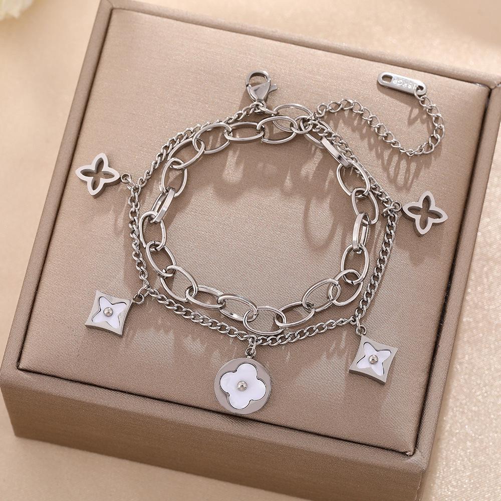 Colorfast Korean-Japanese Titanium Steel Women's Bracelet - Versatile, Fashionable Hand Jewelry.