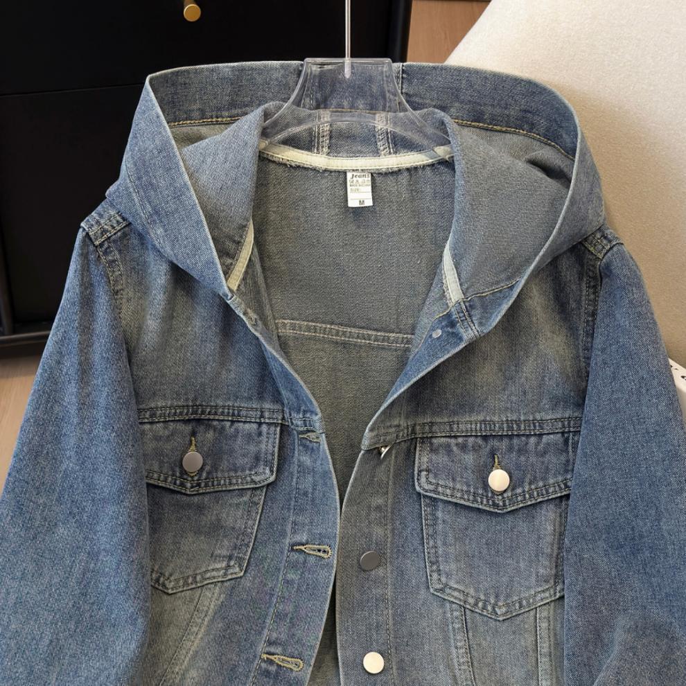 Damen Jeansjacke: High-End Strukturelles Design, Kurz-, Langarm, Baseball-Hoodie-Stil