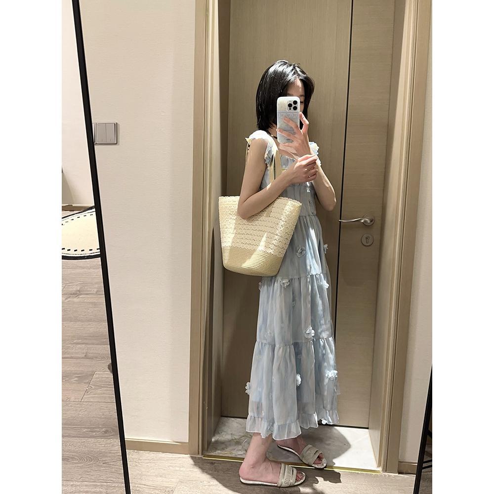 Blue Flower Unique Beautiful Temperament Dress Women's Summer Waist and Thin Temperament Square Neck Suspender Skirt