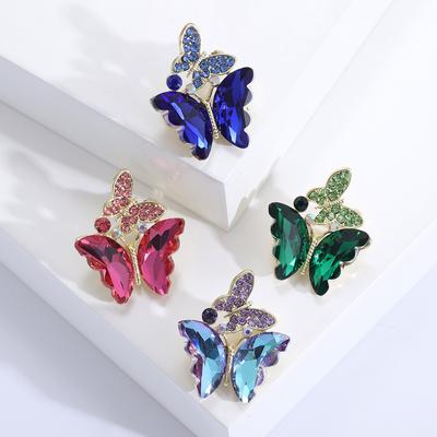 Fashion High-End Crystal Two Butterfly Brooches Femininity Cardigan Coat Suit Accessories Anti-Light Collar Pin