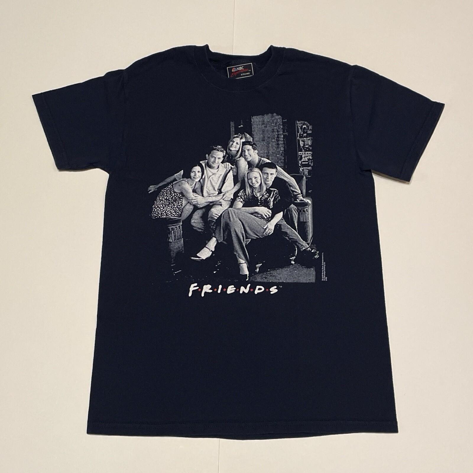 FRIENDS SITCOM GRAPHIC T SHIRT (SMALL) S