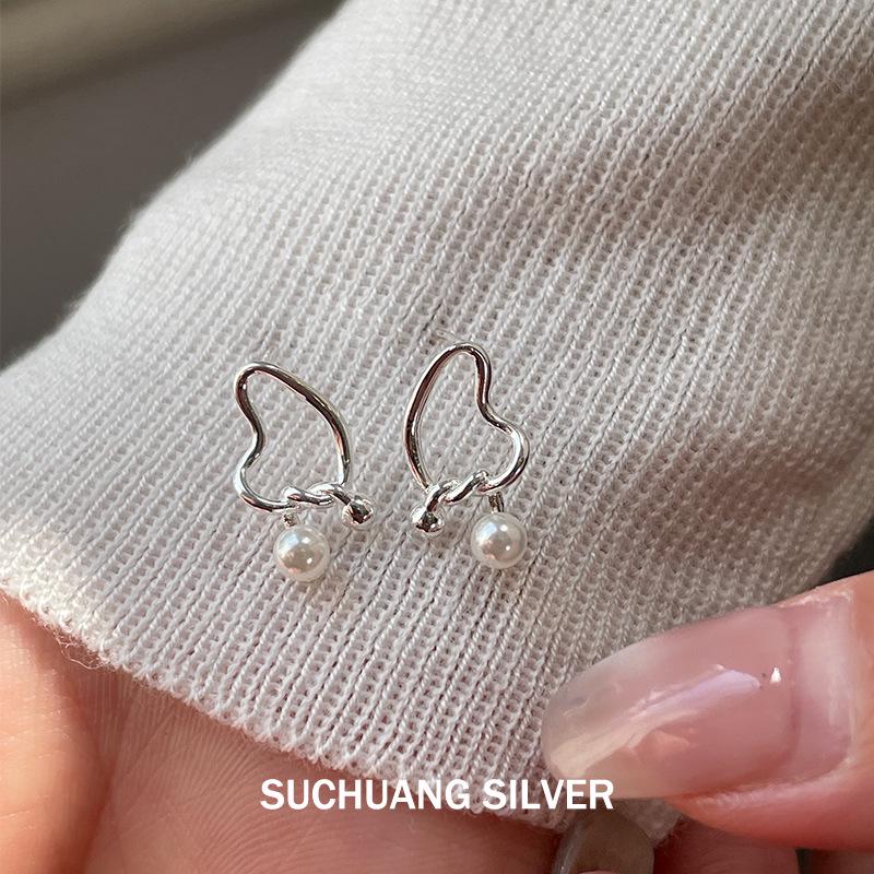 Su Chuang S925 Sterling Silver Irregular Heart Pearl Stud Earrings - Elegant High-End Ear Ornaments for Women
